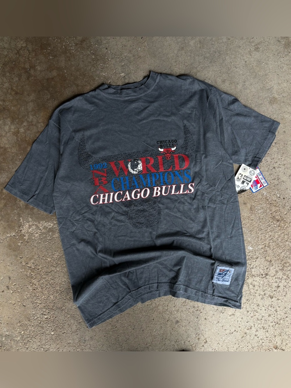 Vintage 1992 Chicago Bulls NBA World Champions The Game T-Shirt NWT Graphic USA